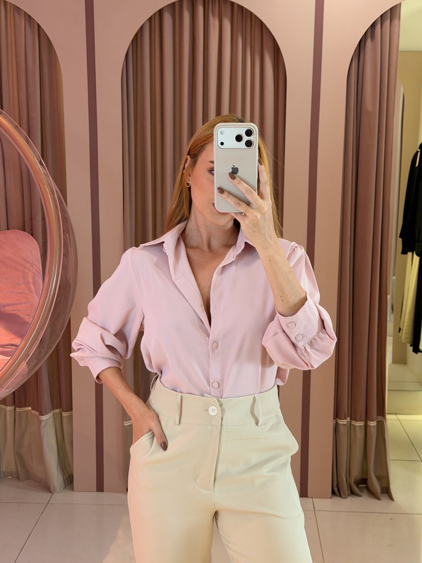 camisa crepe feminina rosa com botoes encapados Clara Store